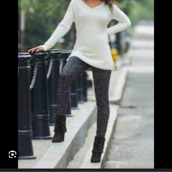 Boston Proper | Leopard Ponte Legging Heather Grey - Picture 5 of 11